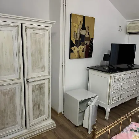 Georgiana 2 Pensiune 3*
