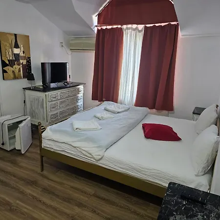 Georgiana 2 בית הארחה 3*